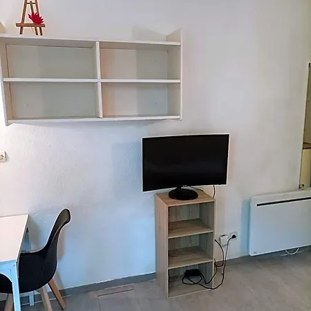 فندق Near Center 3*